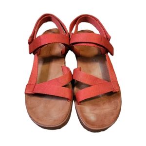 EVERLANE ReNew Sports Sandal in Red, Womens size 10